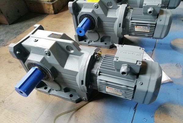 GK87-126.91-Y100L2-4-3KW-M1-B-0&deg;減速機電機