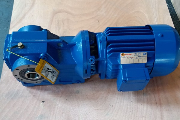 KA47-0.75KW-4P-48.95-M1-180&deg;減速機